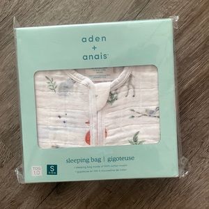 Aden + Anais sleeping bag (0-6months)